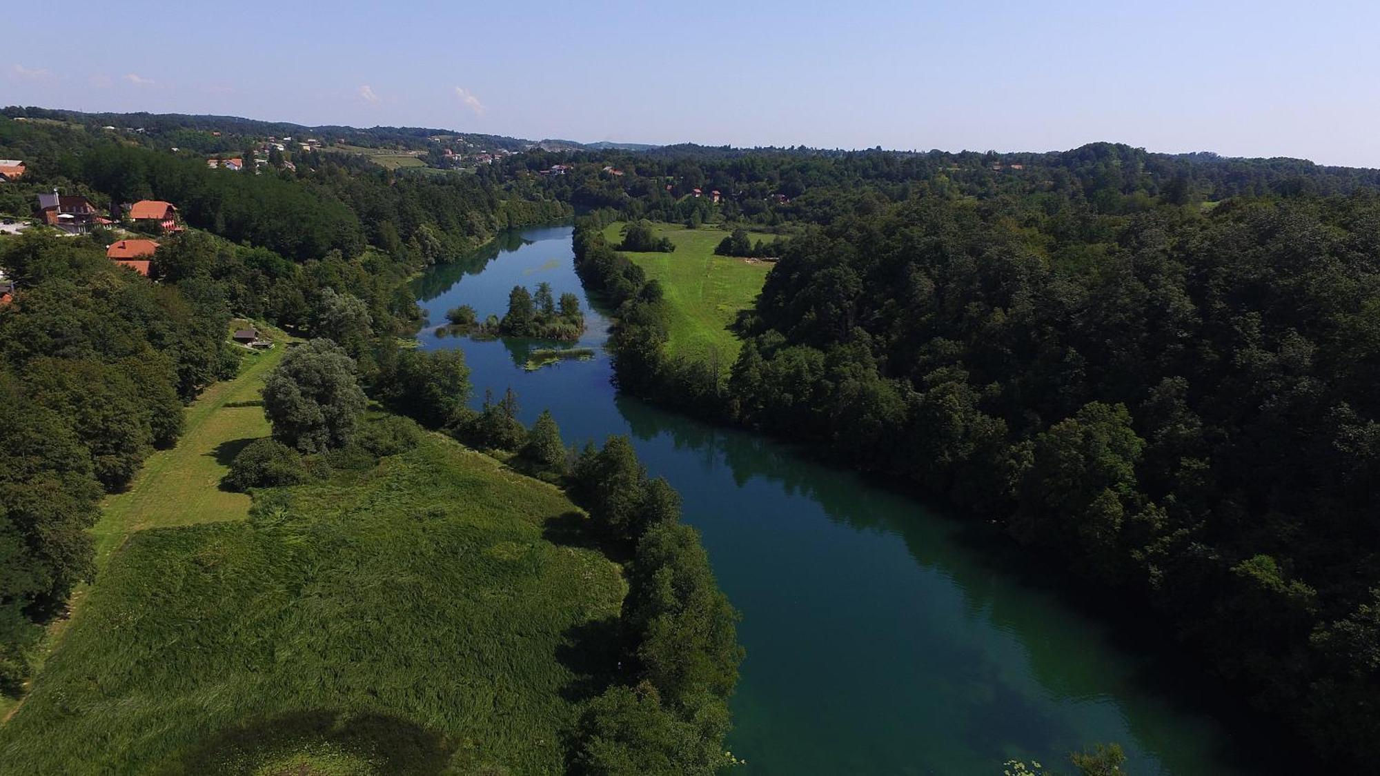 Bed & Breakfast Zeleni Kut Gornji Zvečaj Exterior foto